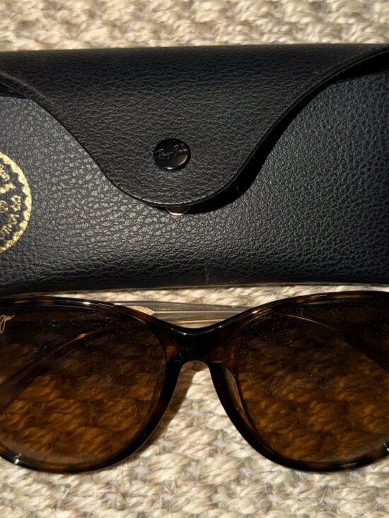 Maui Jim Round Sunglasses With Gold Trim